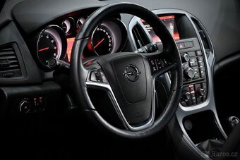 Opel Astra Sports Tourer 1.6i 16v 85kW - 11