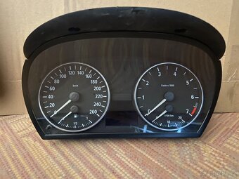 Benzinové budíky z e87 a e90 - 11