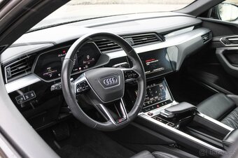 Audi E-tron S quattro - 11