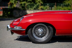 Jaguar E-type 4.2 Serie I - 11