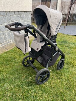 Kočárek Roan Bloom+autosedačka ZOPA X1 Plus i-Size+ISOFIX - 11