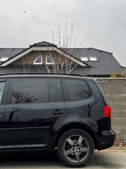 Volkswagen Touran 2012 • 1.6 TDI • 77 kW • 279xxx - 11