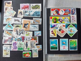 Poštovní známky viz foto dvě alba - 11