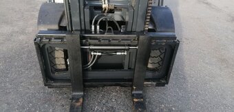 LINDE H35T-02 boční posuv SLEVA - 11