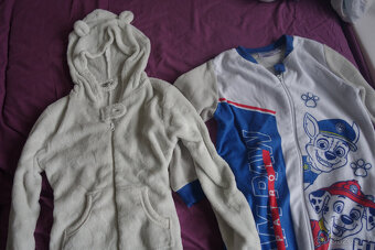 Pyžamo, overal, velikost 122-128 - 11