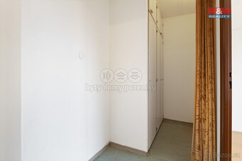 Prodej bytu 2+1, 56 m², Beroun, ul. Slapská, lodžie - 11