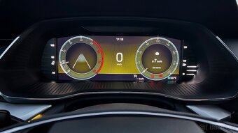 Octavia 4gen 2.0Tdi r2020 LineAs Navigace Tempomat Alu kola - 11