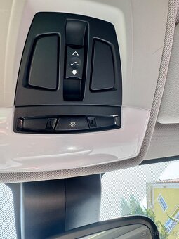 BMW 116D 2.0 85 kW - 11
