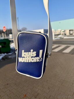 Louis Vuitton small bag crossbody - 11