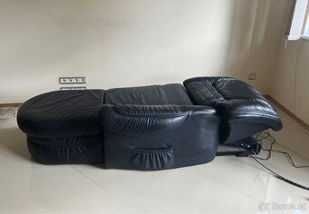 Kožená rohová rozkládací  sedačka s úložným prostorem - 11