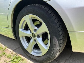Prodám BMW e 90 - 11