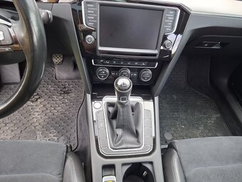 VW PASSAT B8 1.6TDI 88KW HIGHLINE - 11