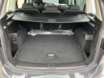 VW Touran 2.0TDi DSG 2019 - 11
