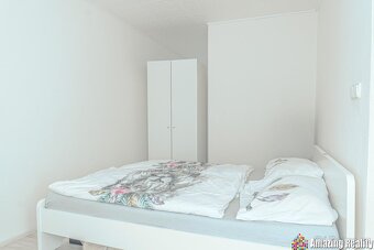 Prodej prostorné rekonstruované chalupy v obci Lošany - 11