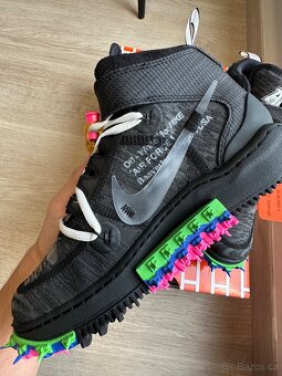 Off White x Nike Air Force 1 Mid Black - 11