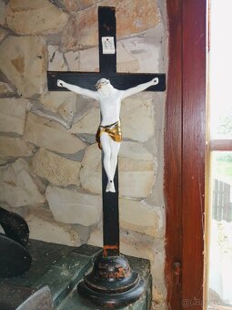 Kříž s Ježíšem Kristem - 11