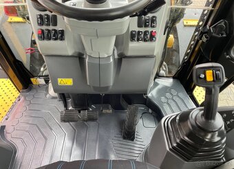 Caterpillar Cat 444F2 - 11