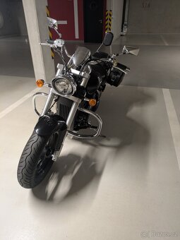 Suzuki M 800 Intruder - 11