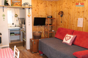 Prodej chaty, 65 m², Jesenice, ul. U Velkého rybníka - 11