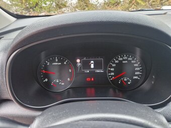 KIA SPORTAGE 2.0 CRDI 4X4 - 11