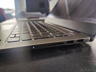 Business notebook Lenovo IdeaPad S540 celokovový - 11