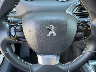 Peugeot 308 PureTech 110K BUSINESS SW DPH - 11