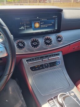 Mercedes benz CLS Coupe 400D AMG - 11