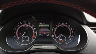 Škoda Octavia combi 2.0 TDI 135kW RS Challenge - bez ADblue - 11