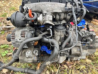 Nd Škoda octavia 2 2.0tdi 103kw bkd díly z vozu - 11