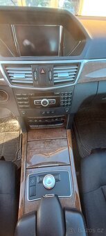 Mercedes-Benz Třídy E 220 CDI 125kW ELEGANCE - 11
