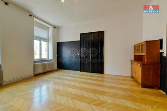 Prodej bytu 3+1, 90 m², Cheb, ul. Karlova - 11