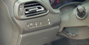 Hyundai i30 CW automat 1.5 T-GDi - 11