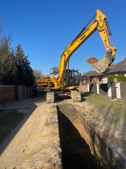 Hledáme šikovné strojníky – bagristy - 11