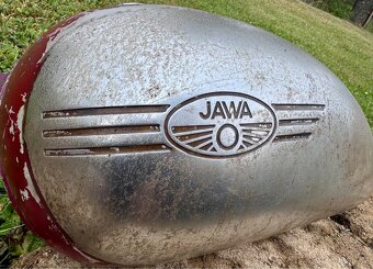 Jawa 250 350 panelka, sportka - nádrž - 11