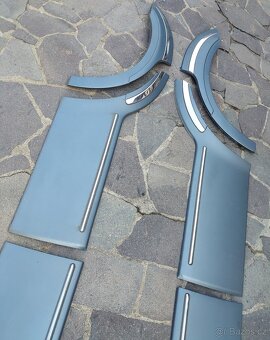 Plastové lemy Ssangyong Rexton - 11