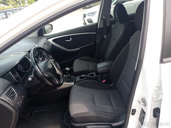 Hyundai i30 1.6 CRDi 81kW/Navi/1Maj - 11