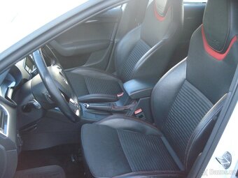 ŠKODA OCTAVIA KOMBI RS 2.0 TDI AUTOMAT - 11