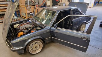 BMW E30 323i 1985 - 11