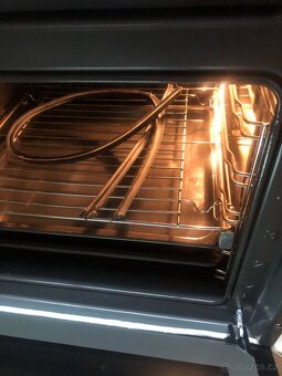 Vystavěna pečící trouba Siguro  BO-L35 - 11