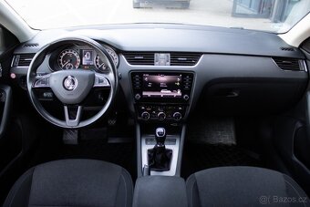 Škoda Octavia Combi 2.0 TDI Style - 11