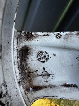 Prodám Alu r15 5x112 s letní pneu 195/65 - 11