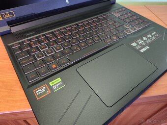 Nitro v16,DDR5-32gb,RTX-4060-8gb-Mux,R7-8845hs,NOVÝ - 11