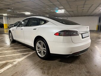 Tesla model s85 free, DPH - 11