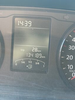 Volkswagen T6 VIP 2.0 TDI - 11