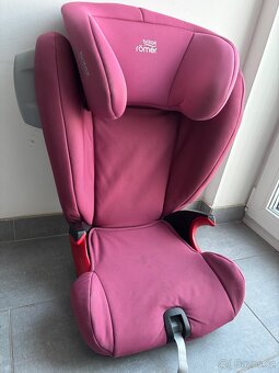 Dětská autosedačka Britax Römer 15-36 kg top stav - 11