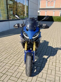 Bmw F900 XR - 11