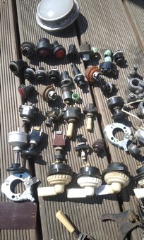 Prodám náhradní díly na veteránská vozidla ŠKODA - 11