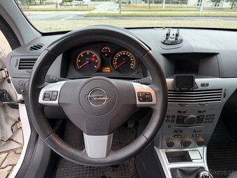 Opel Astra Combi 1.7CDTI 1.MAJITEL ČR DPH - 11