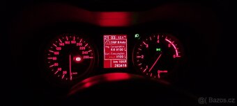 Alfa Romeo 159 Sportwagon 2.4 JTDm - 11