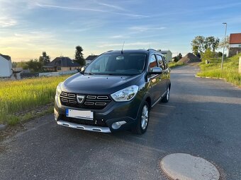 Dacia Lodgy Stepway dCI 115 -7 mist - 11